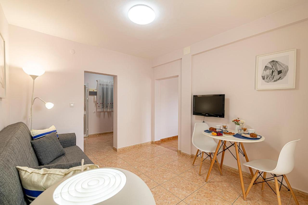 Apartamentos En El Centro De Los Cristianos Arona  Exterior foto