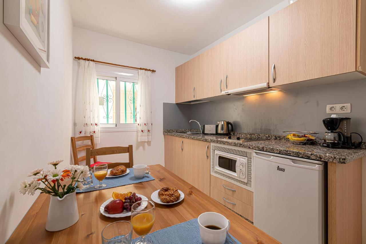 Apartamentos En El Centro De Los Cristianos Arona  Exterior foto