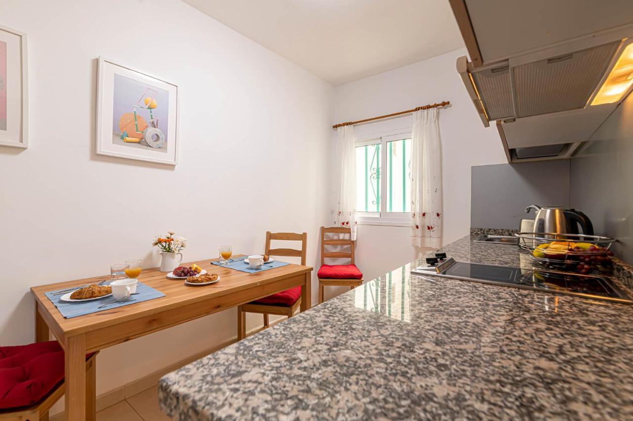 Apartamentos En El Centro De Los Cristianos Arona  Exterior foto