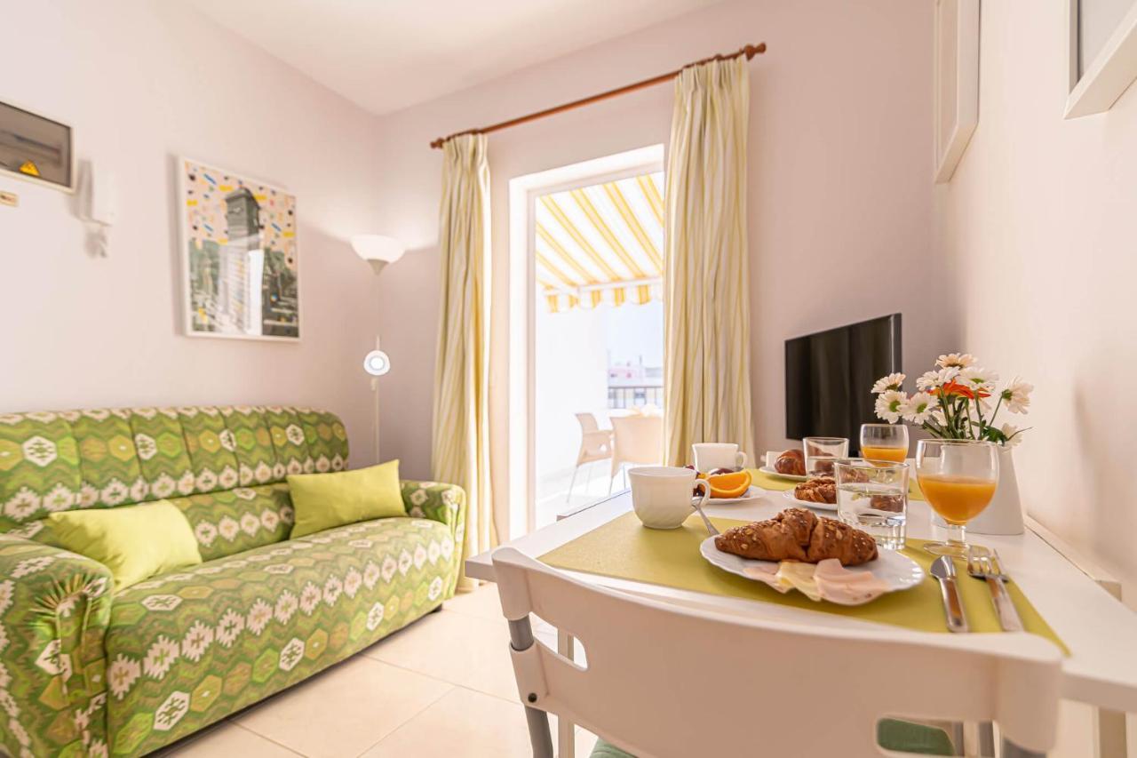 Apartamentos En El Centro De Los Cristianos Arona  Exterior foto